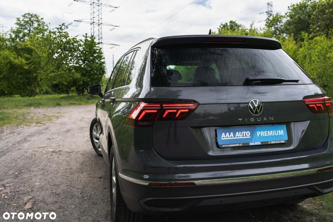 Volkswagen Tiguan - 12
