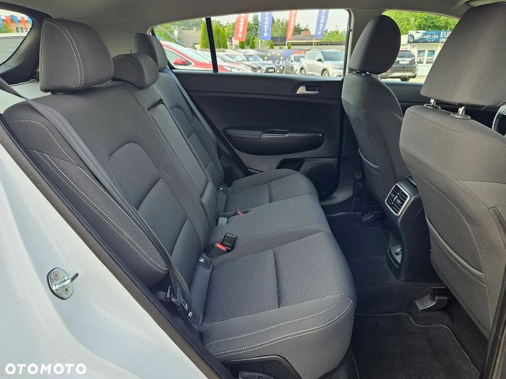 Kia Sportage 1.6 GDI Business Line 2WD - 24