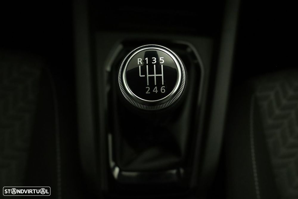 Renault Clio 1.0 TCe Evolution - 14