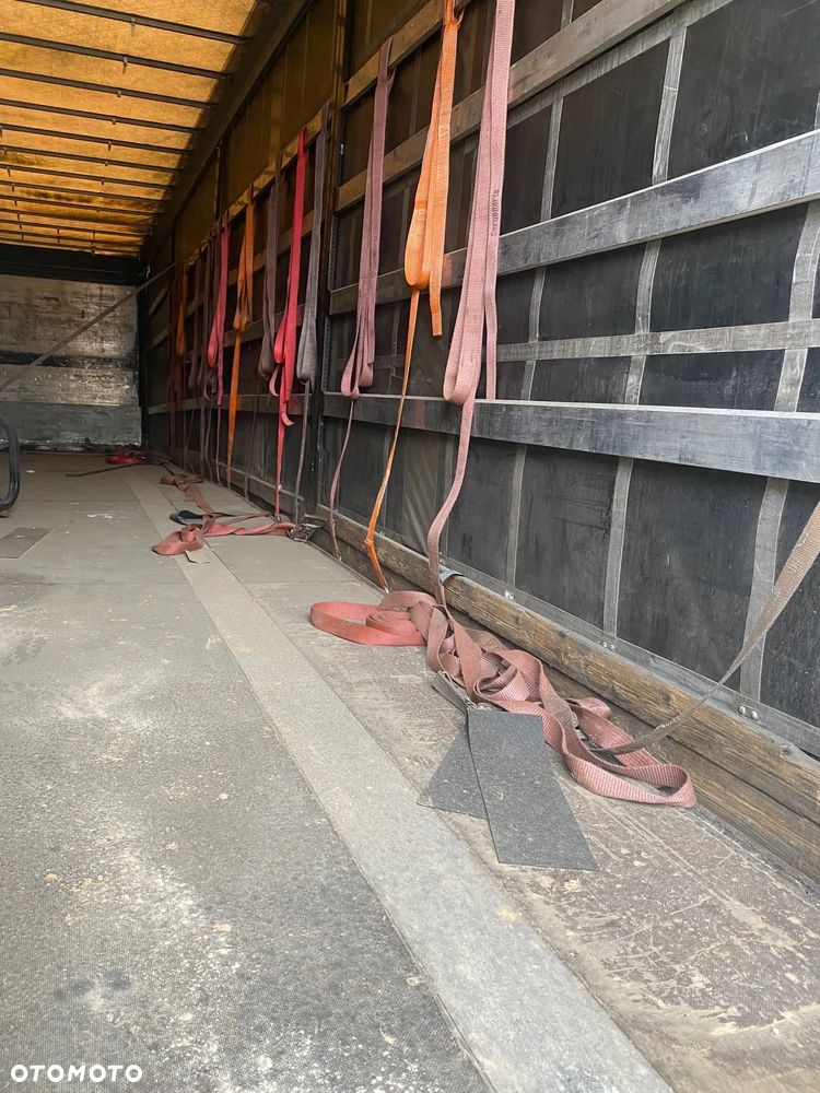 Schwarzmuller MEGA - 16