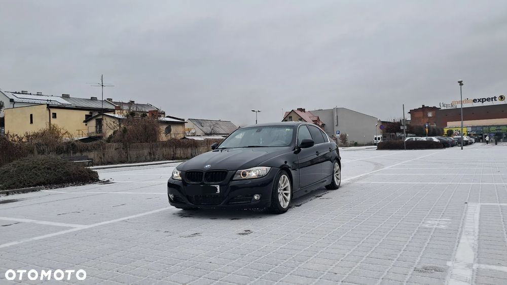 BMW Seria 3 320d DPF Efficient Dynamics Edition - 1