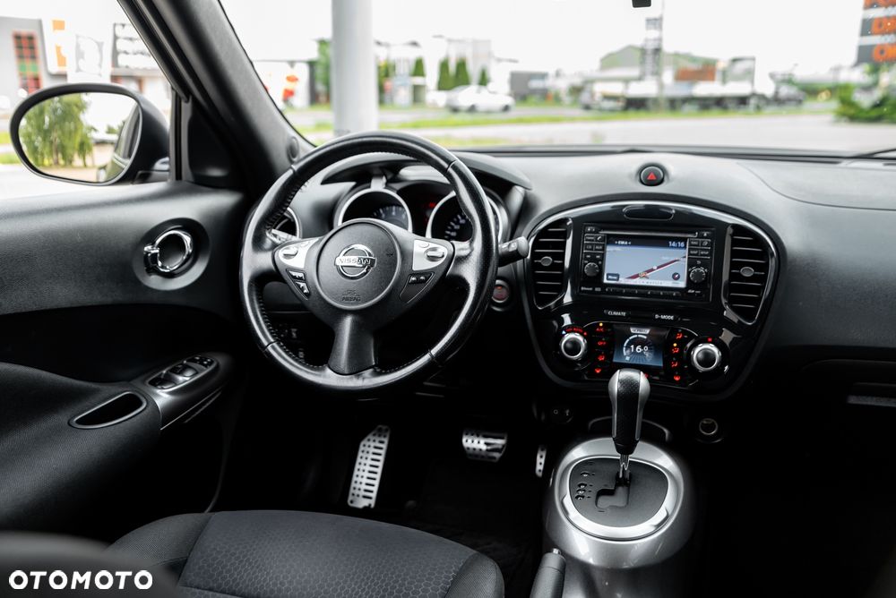 Nissan Juke 1.6 T Tekna 4x4 - 24