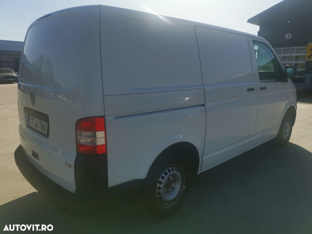 Volkswagen Transporter - 5