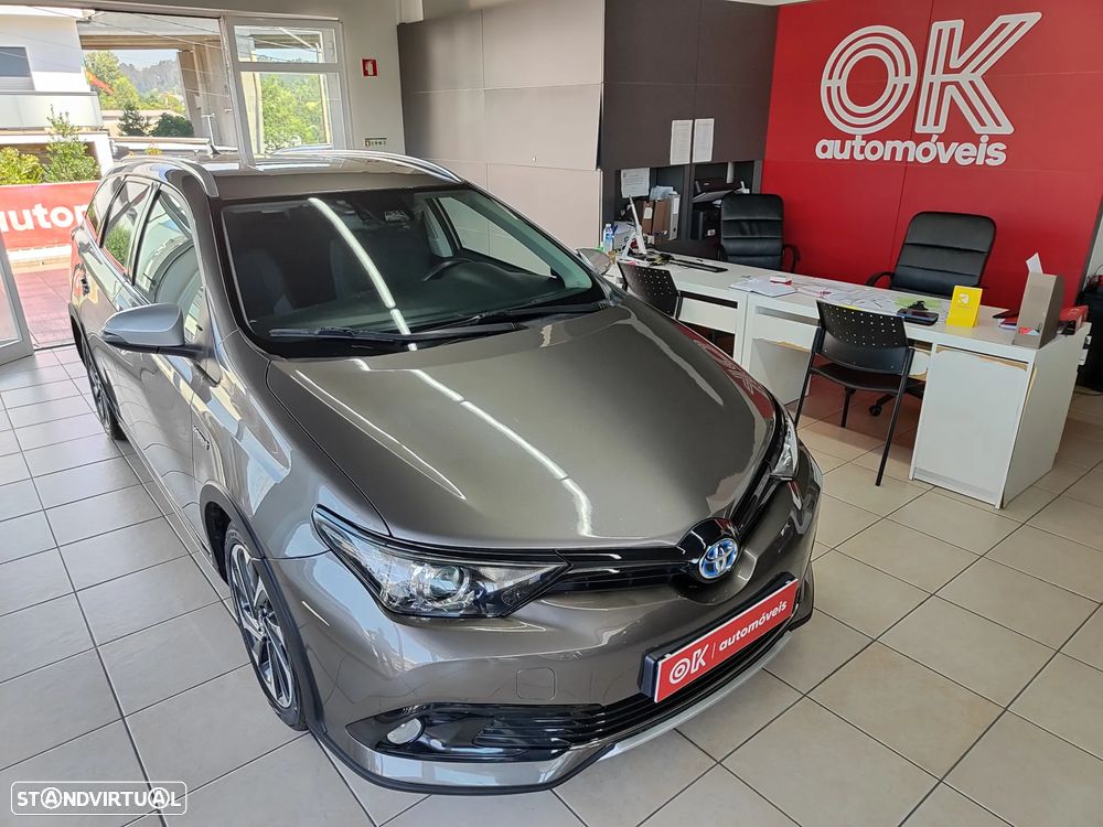 Toyota Auris Touring Sports 1.8 HSD Comfort +P.Techno+P.Sport - 3