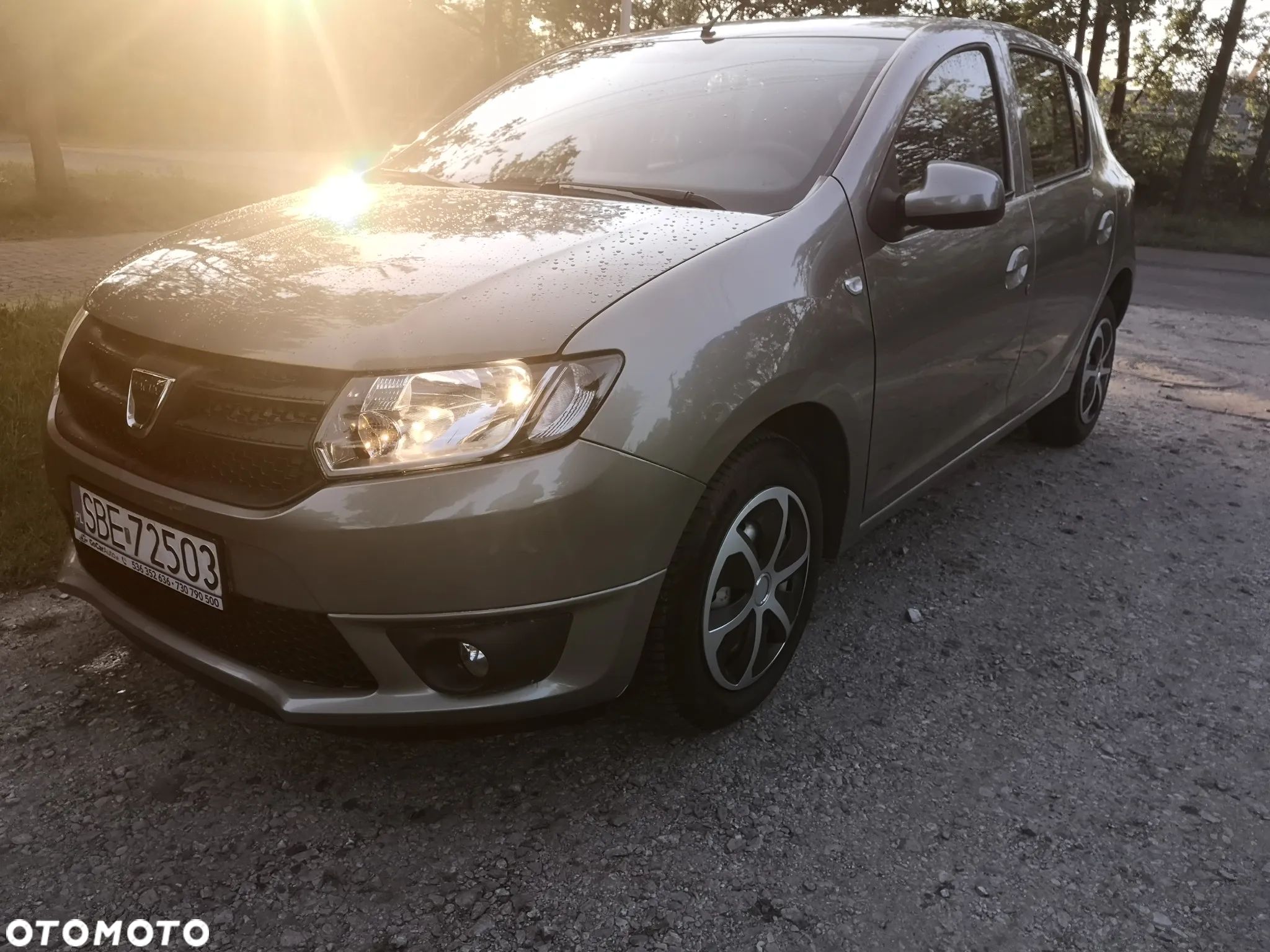 Dacia Sandero 1.2 16V Laureate - 1
