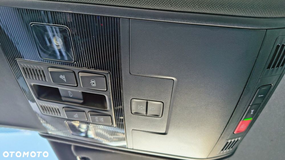 Volkswagen Tiguan - 38