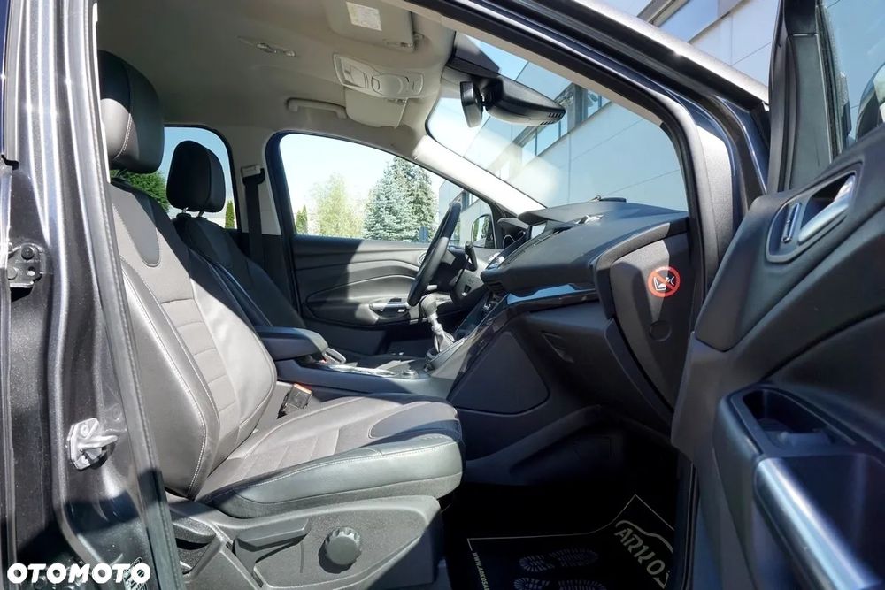 Ford Kuga 2.0 TDCi 4x4 Business Edition - 34