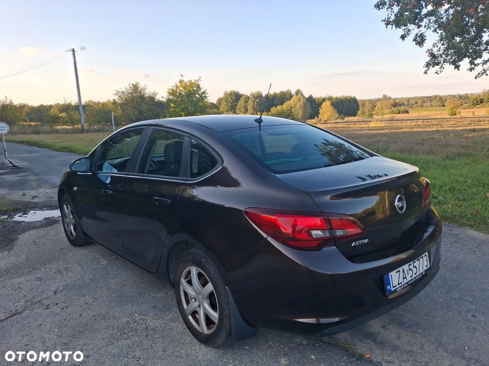 Opel Astra 1.6 - 2