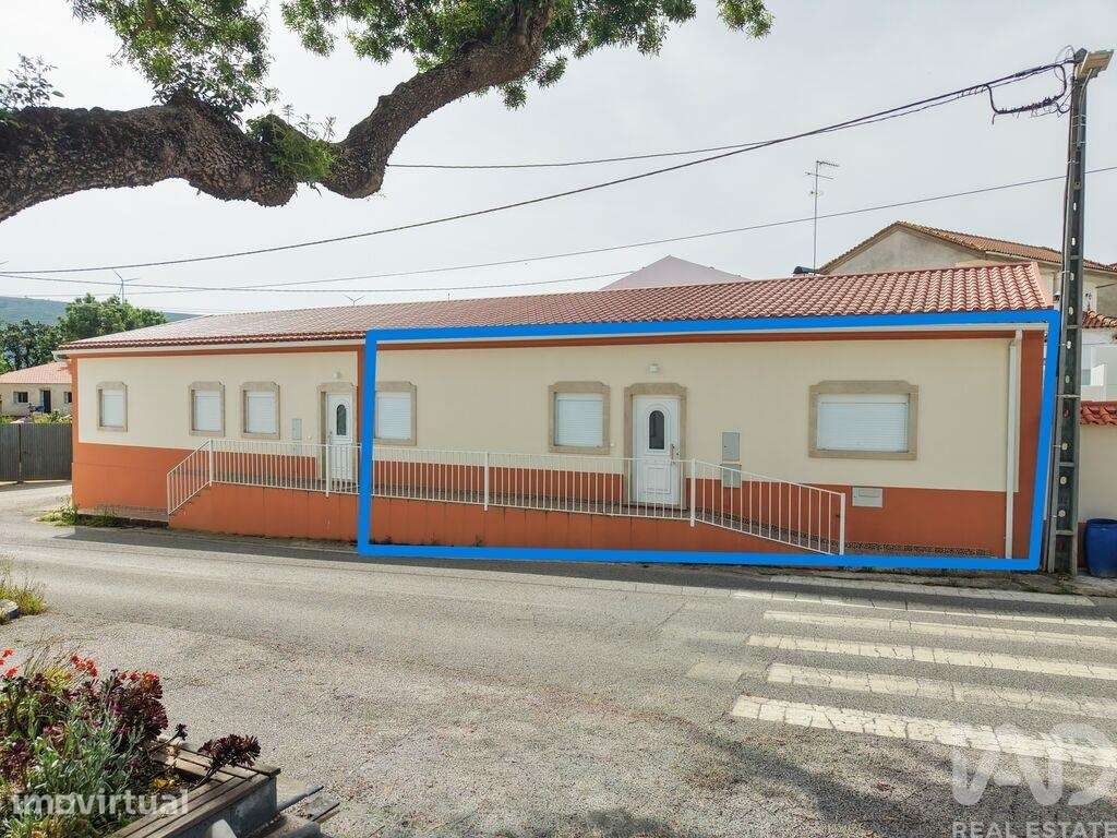 Moradia geminada T3 em Benedita de 89,06 m2 - Grande imagem: 2/34
