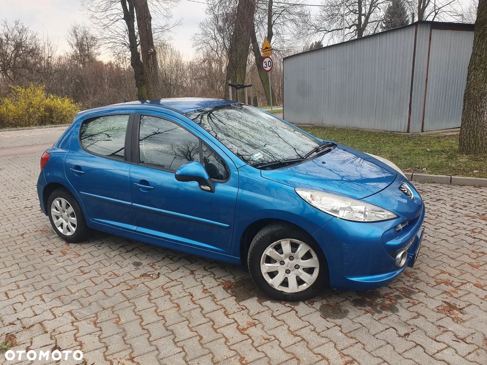 Peugeot 207 HDi FAP 90 (Blue Lion) Tendance - 17