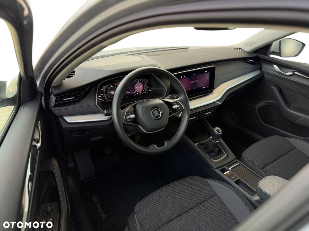 Skoda Octavia 1.5 TSI Selection - 11