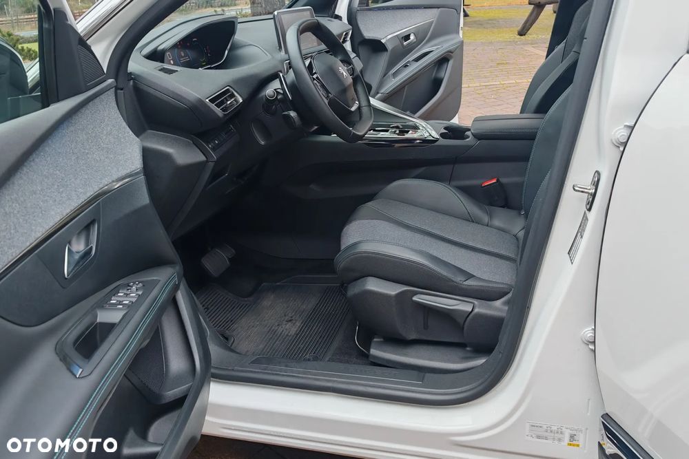 Peugeot 3008 1.2 PureTech mHEV Allure Pack S&S e-DCS6 - 14