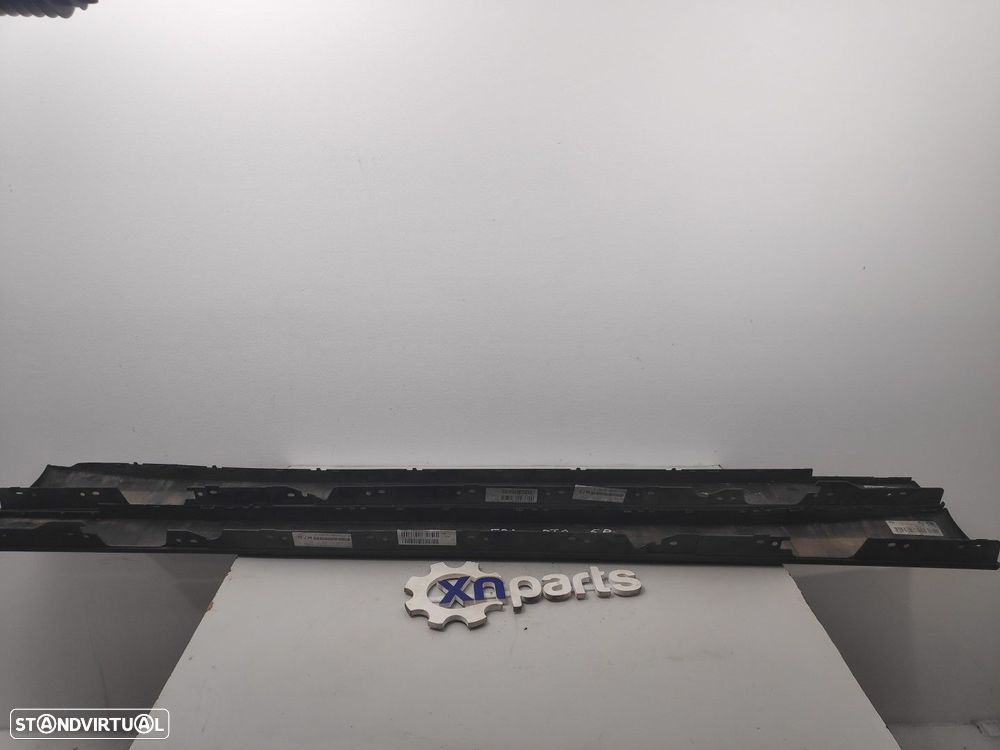 Embaladeira Dto - Esq Preto Usado BMW 1 (F20) LCI /116 d | 03.15 - - 1