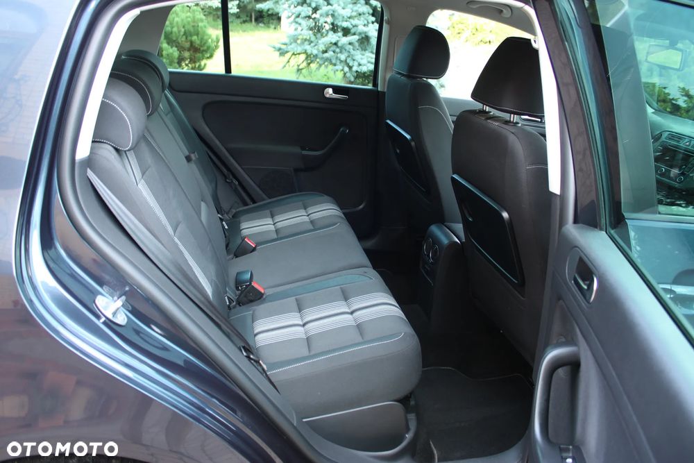Volkswagen Golf 2.0 TDI DPF MATCH - 22