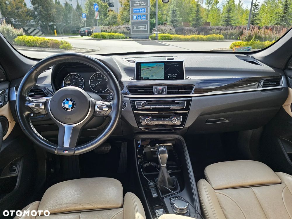 BMW X1 xDrive25i Sport Line - 7