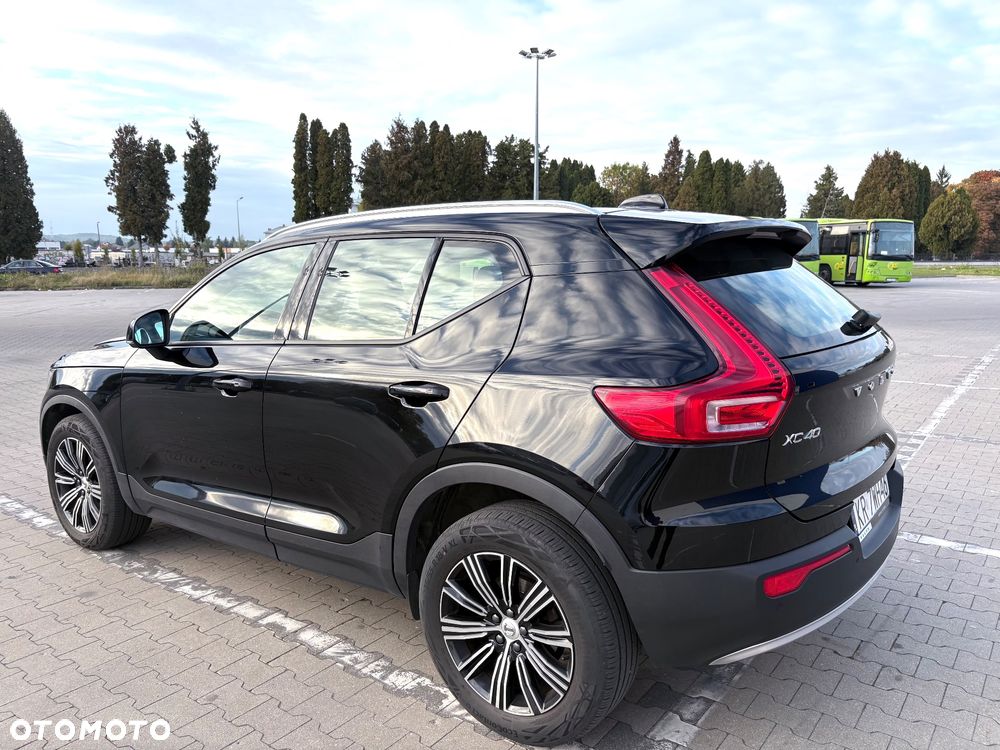 Volvo XC 40 T3 Momentum Pro - 10