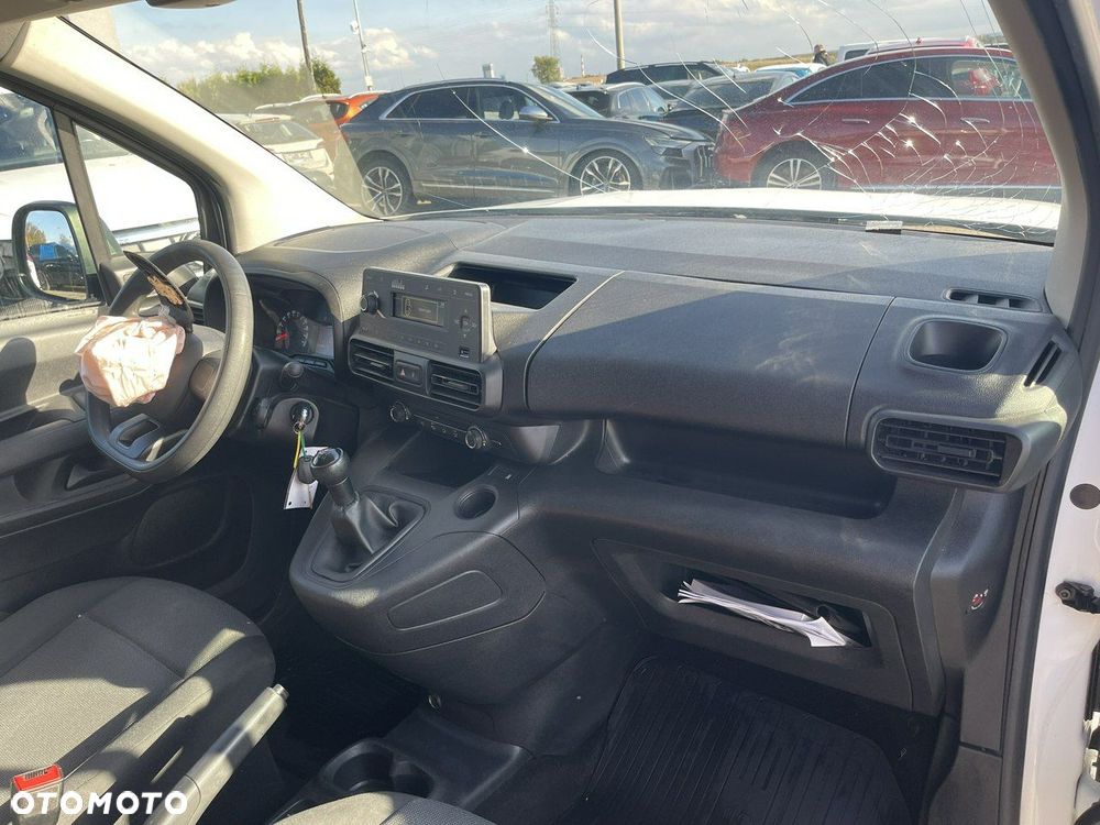 Toyota Proace City - 10