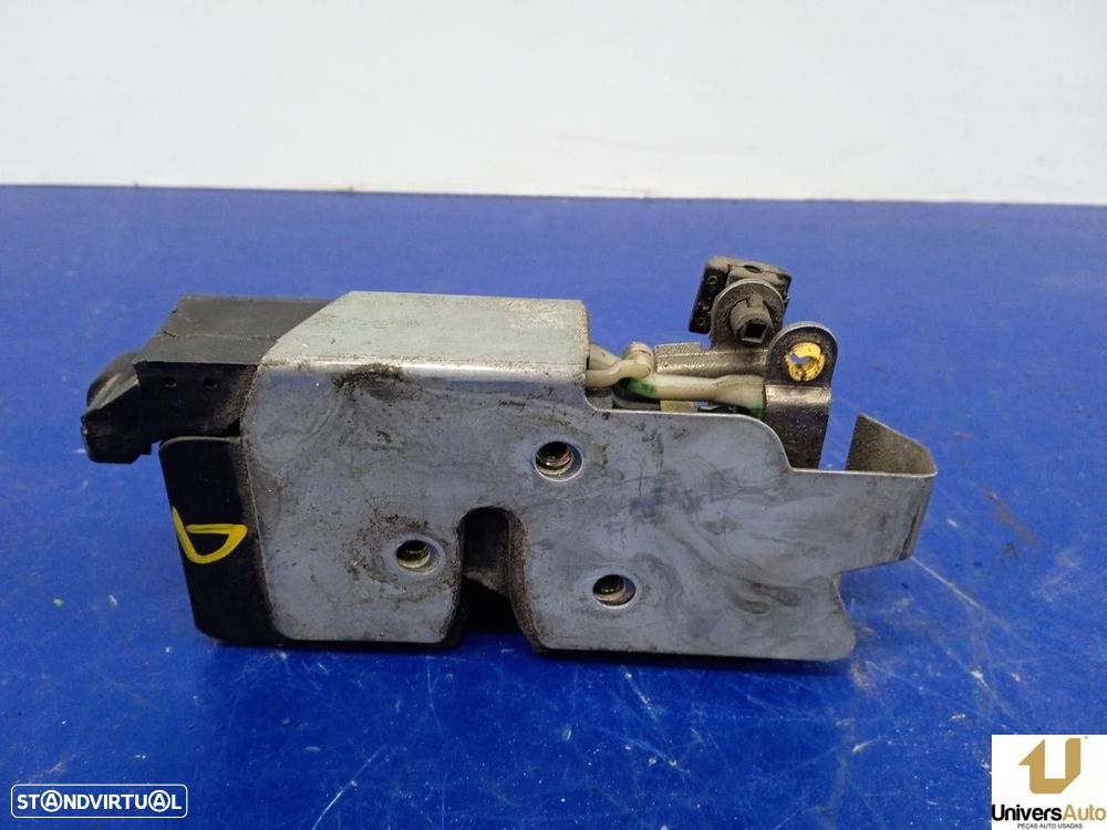 FECHADURA PORTA FRONTAL DIREITA FIAT BRAVO I 1999 -182B4000 - 2