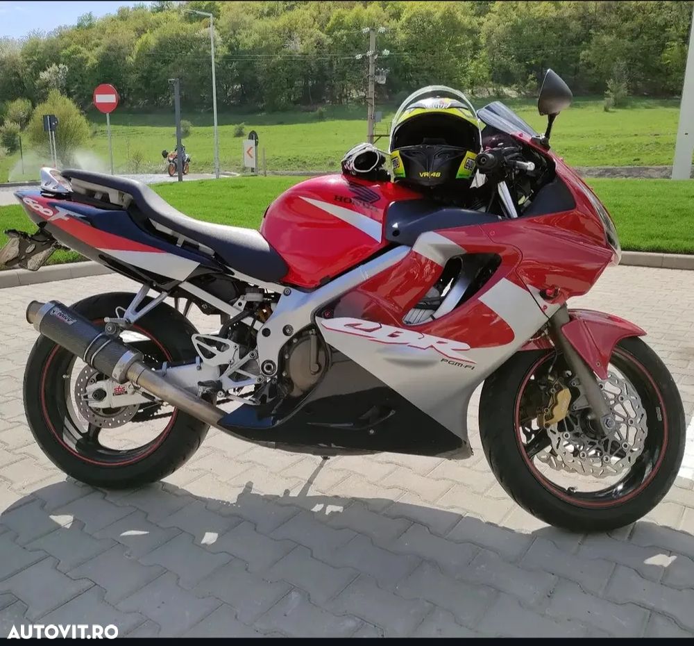 Honda CBR 600F - 1