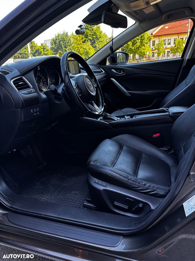 Mazda 6 CD175 AT Revolution Top - 11