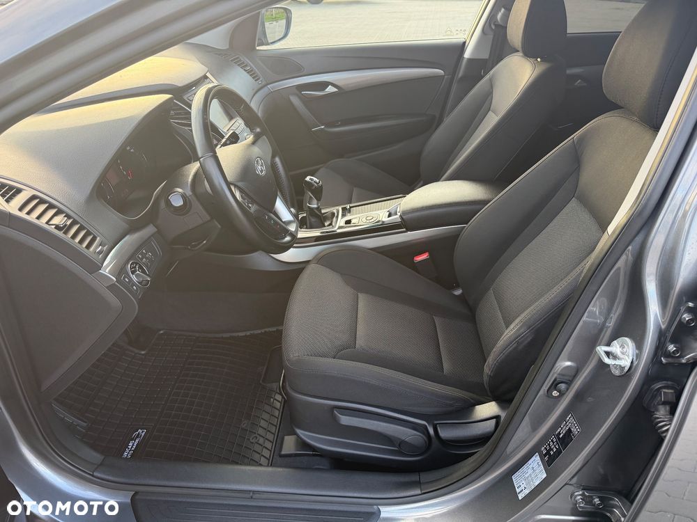 Hyundai i40 1.7 CRDi Comfort + - 25