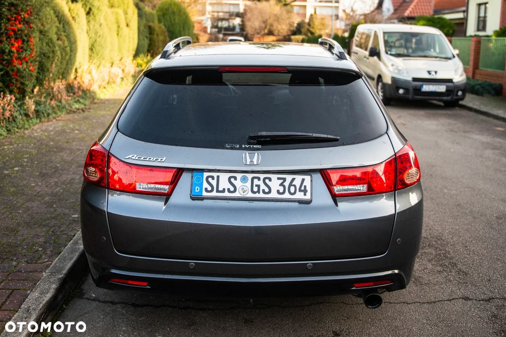 Honda Accord 2.0 Executive - 15