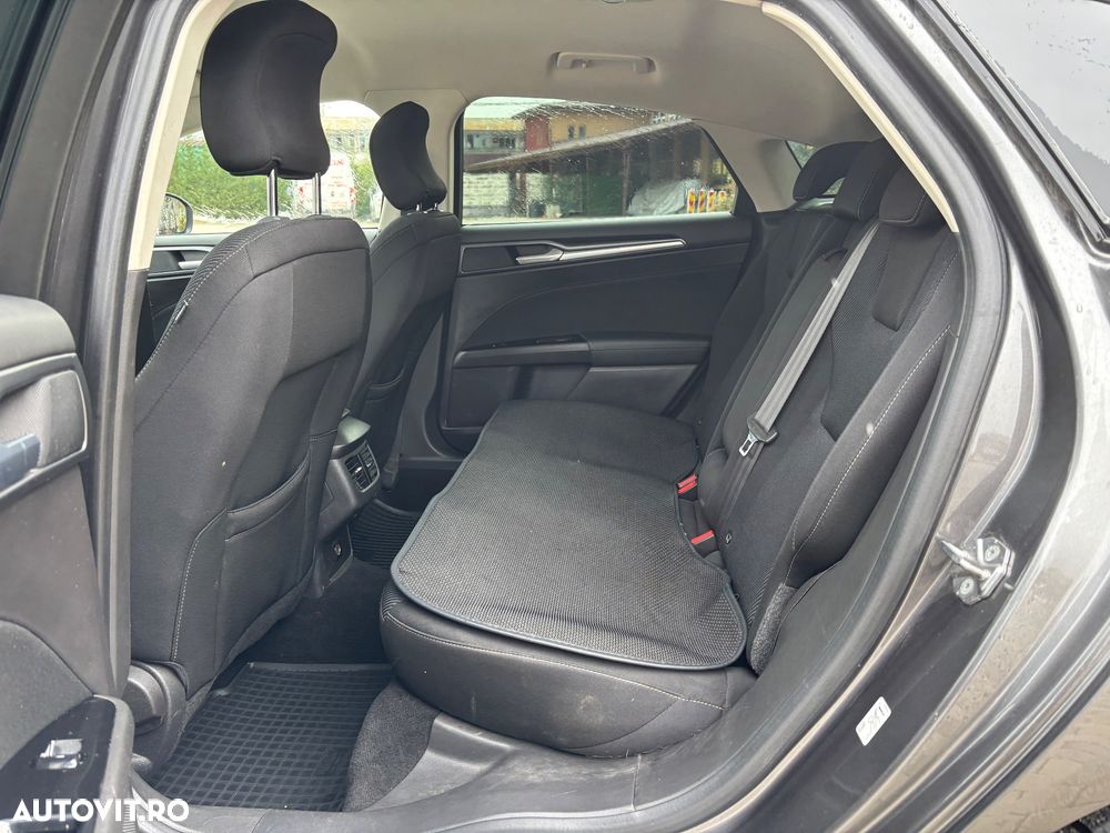 Ford Mondeo 2.0 TDCi Powershift - 11