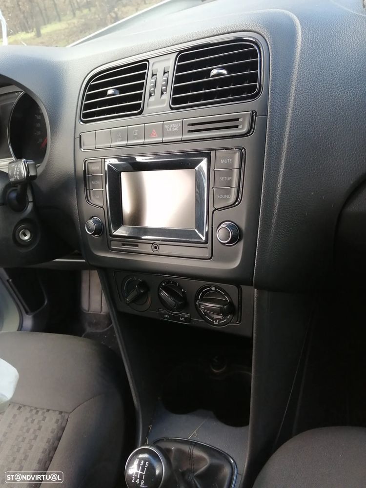 VW Polo 1.0 (Blue Motion ) Trendline - 11