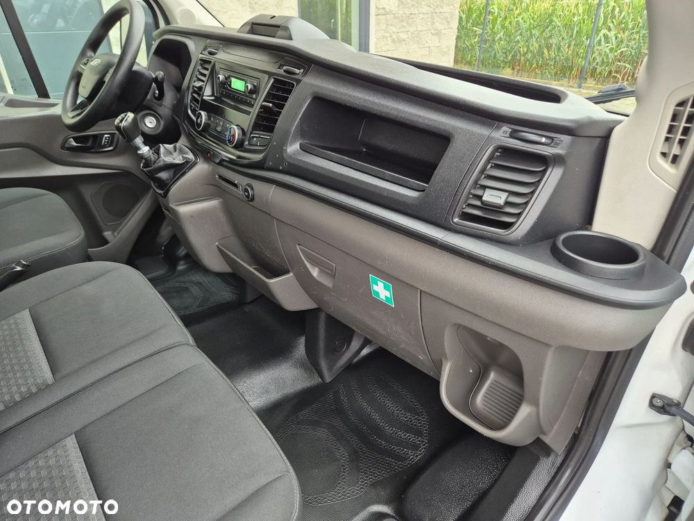 Ford Transit - 9
