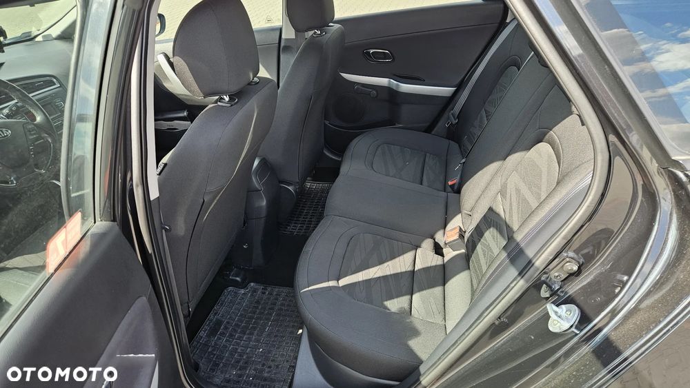 Kia Ceed 1.6 GDI M - 9