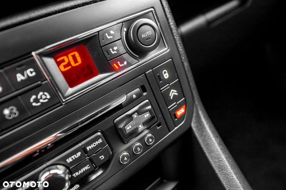 Citroën C5 3.0 HDi V6 Exclusive Equilibre Navi - 31