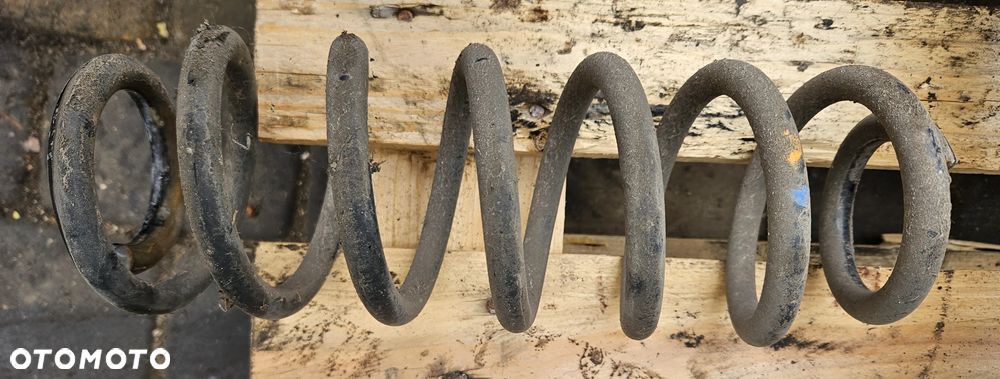 Suzuki SX4 S-Cross sprężyna zawieszenia tył tylna - 1