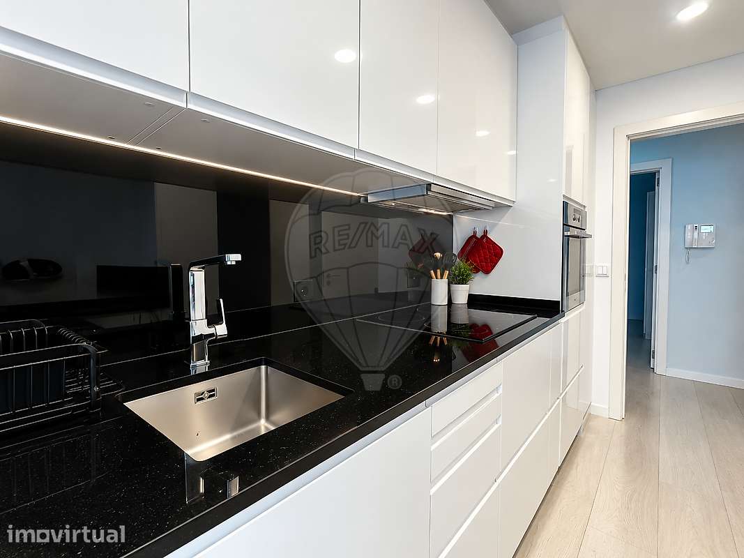 Apartamento T2 para arrendamento - Grande imagem: 2/9