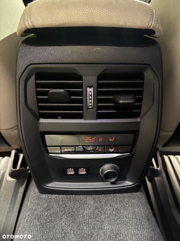 BMW Seria 3 330i xDrive - 18