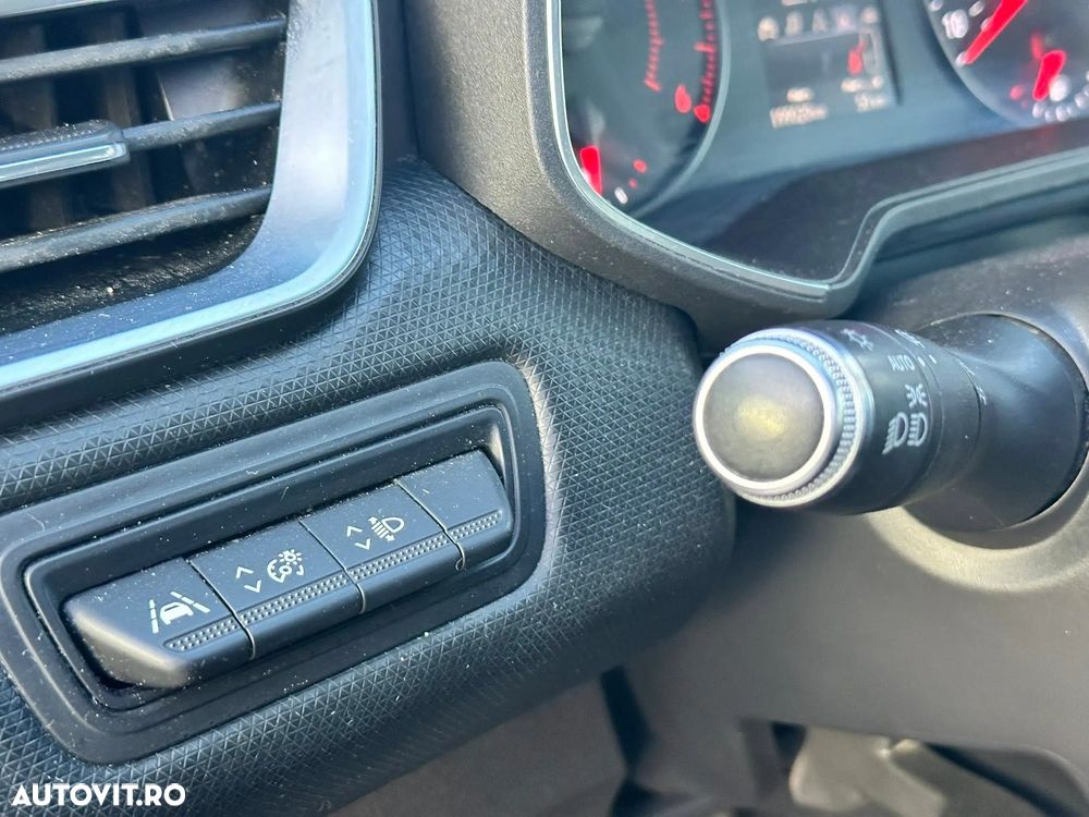 Renault Clio BLUE dCi 85 BUSINESS EDITION - 9