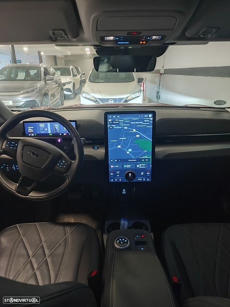 Ford Mustang Mach-E 75.7 kWh Base - 9