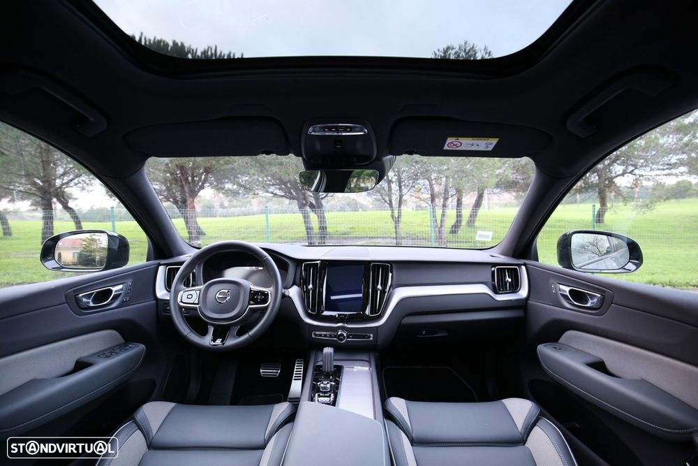 Volvo XC 60 2.0 T8 PHEV R-Design AWD - 3