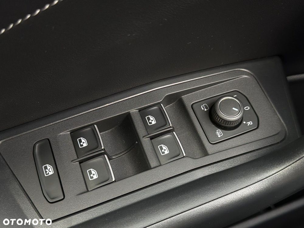 Volkswagen T-Roc 1.5 TSI Style DSG - 15
