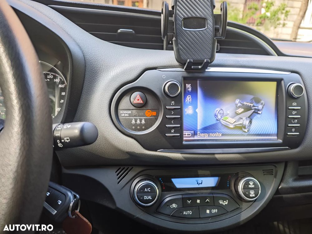 Toyota Yaris 1.5 VVT-i HSD Luna - 12