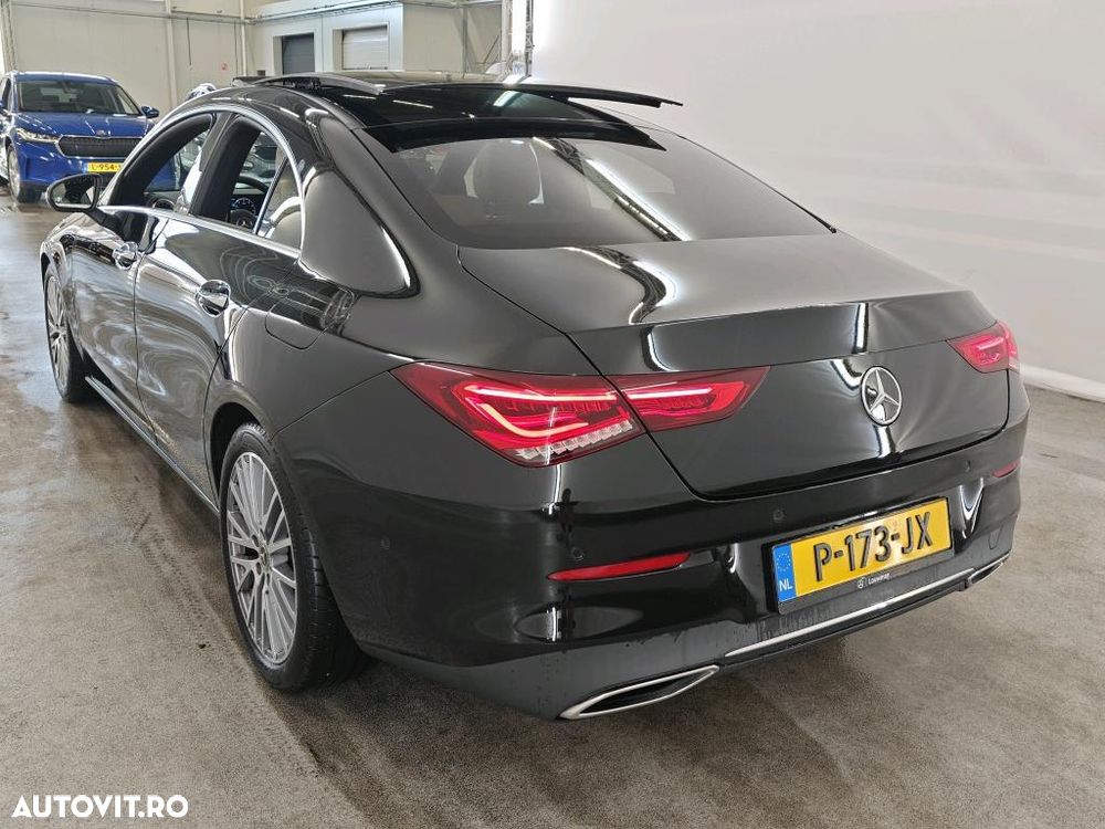 Mercedes-Benz CLA 180 - 4
