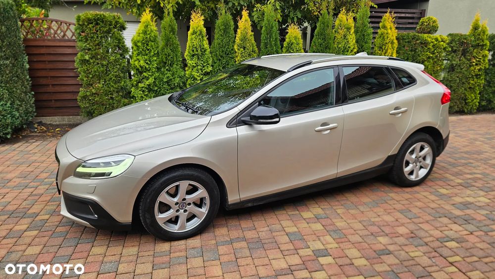 Volvo V40 Cross Country D2 Drive-E Summum - 4