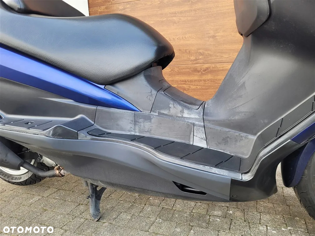 Suzuki Burgman - 7