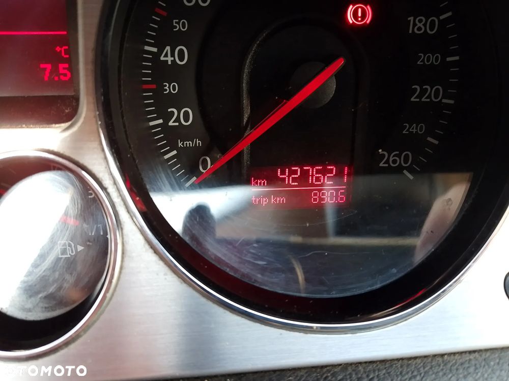 Volkswagen Passat 2.0 TDI Comfortline - 25