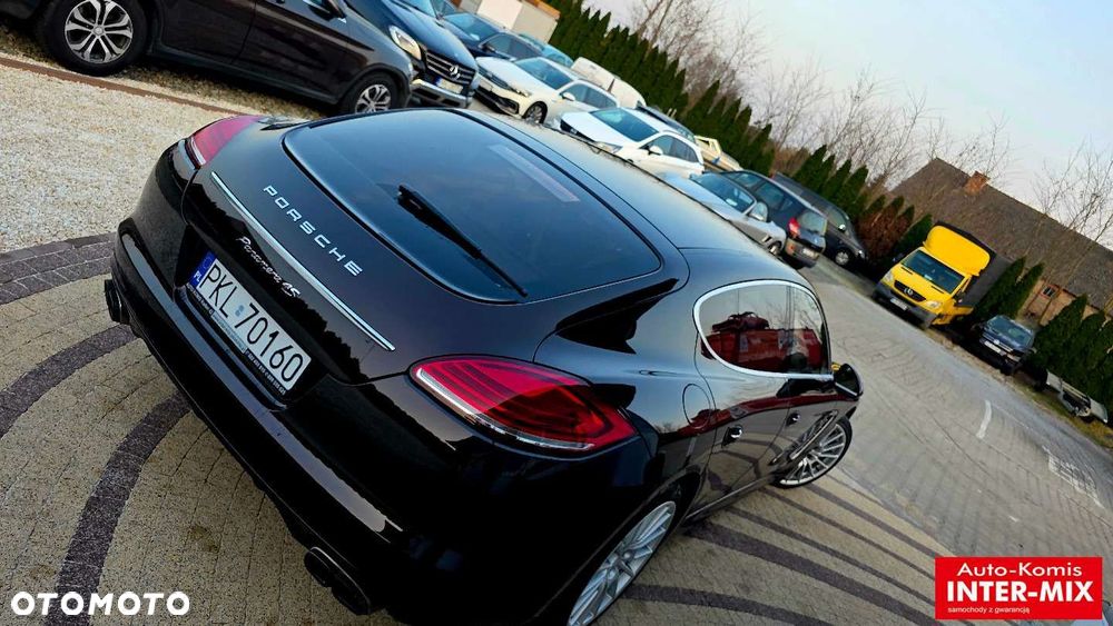 Porsche Panamera - 16
