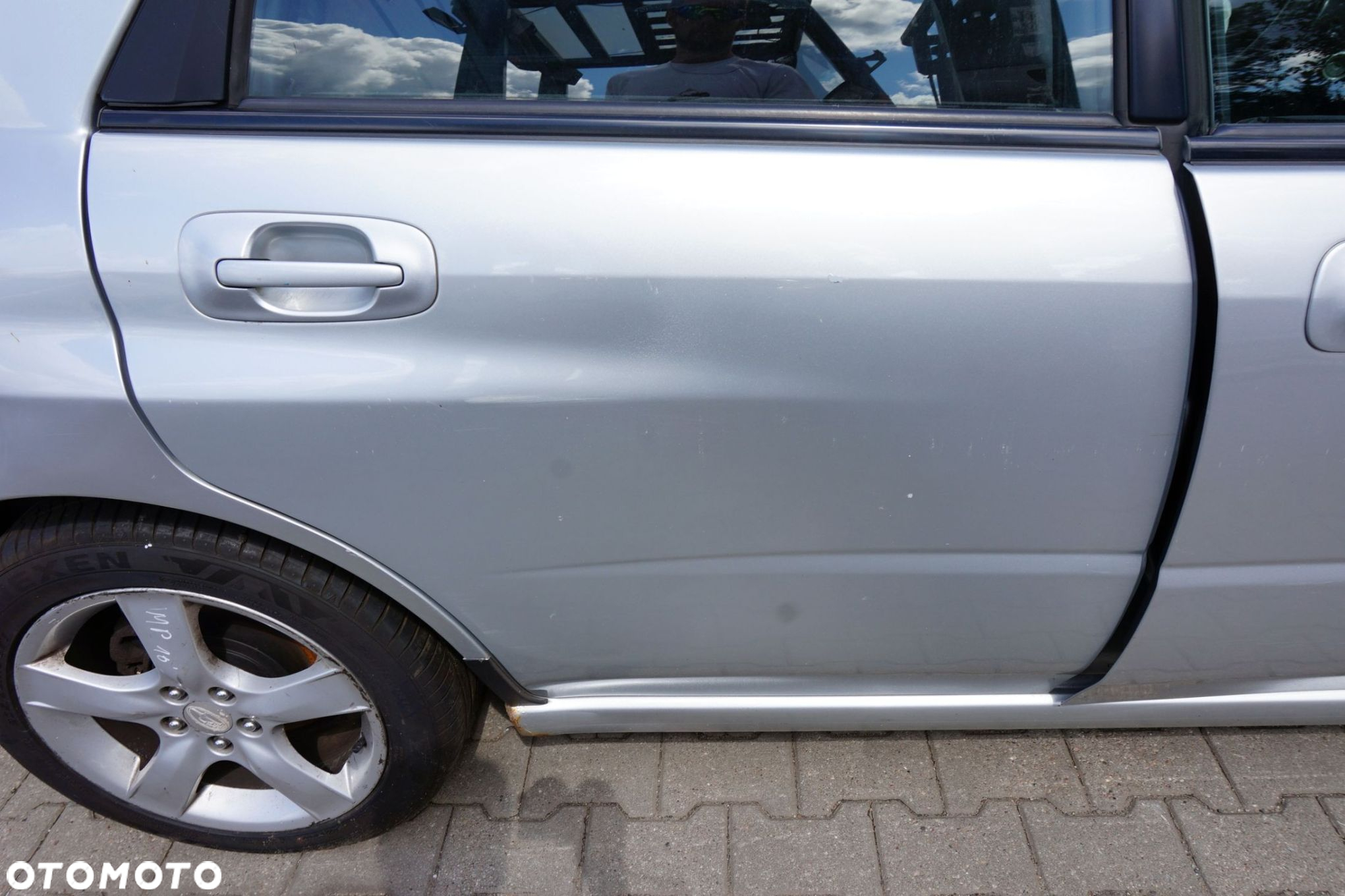 DRZWI TYLNE PRAWE IMPREZA II GD LIFT SEDAN 01G  SREBRNY SUBARU 2006-2007 - 2