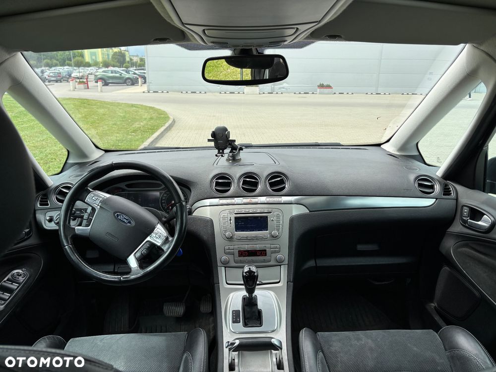 Ford Galaxy 2.3 Ghia - 17