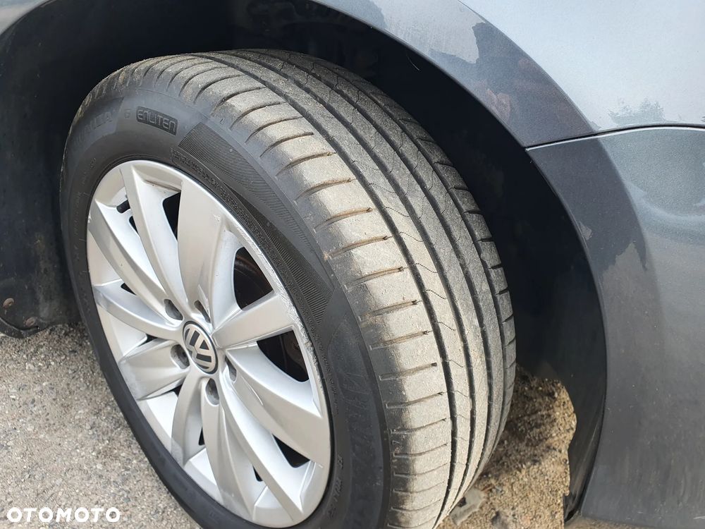 Volkswagen Passat 1.6 TDI BlueMotion - 19