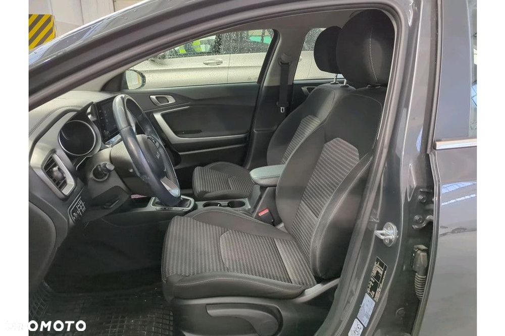 Kia Ceed 1.5 T-GDI M - 5