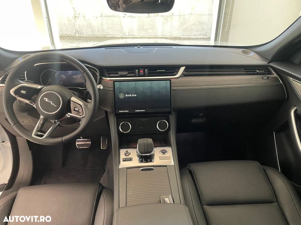 Jaguar F-Pace D200 AWD SE - 8