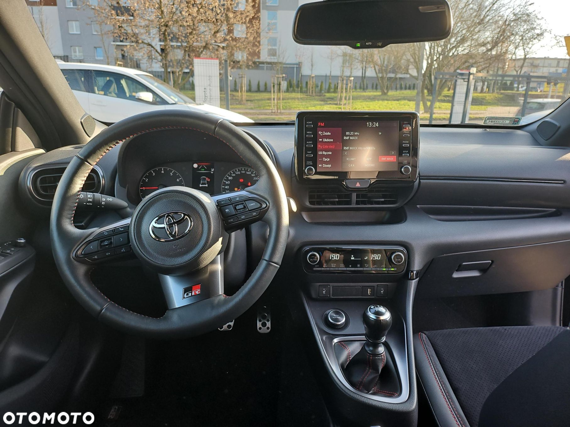Toyota Yaris GR 1.6 Dynamic - 12